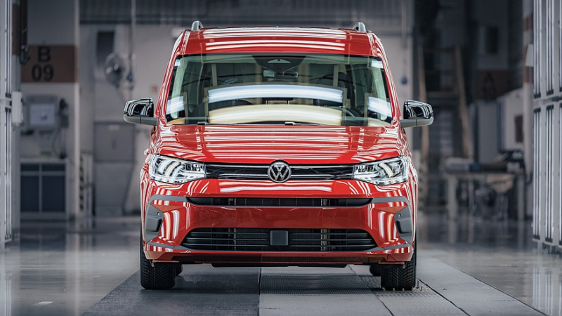 Volkswagen запустил серийное производство обновлённых Caddy, Multivan и California